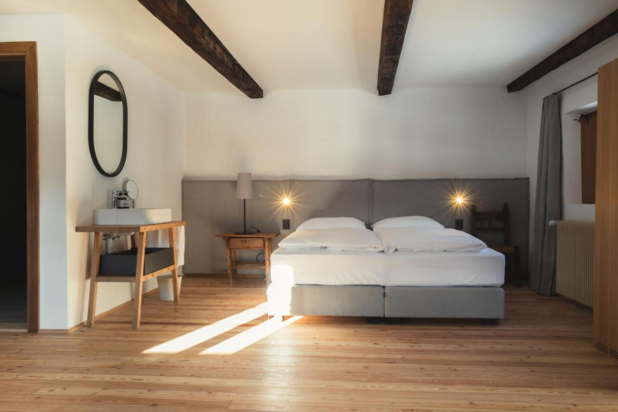 Ansitz Heufler Hotel Rasun di Sopra Ngoại thất bức ảnh