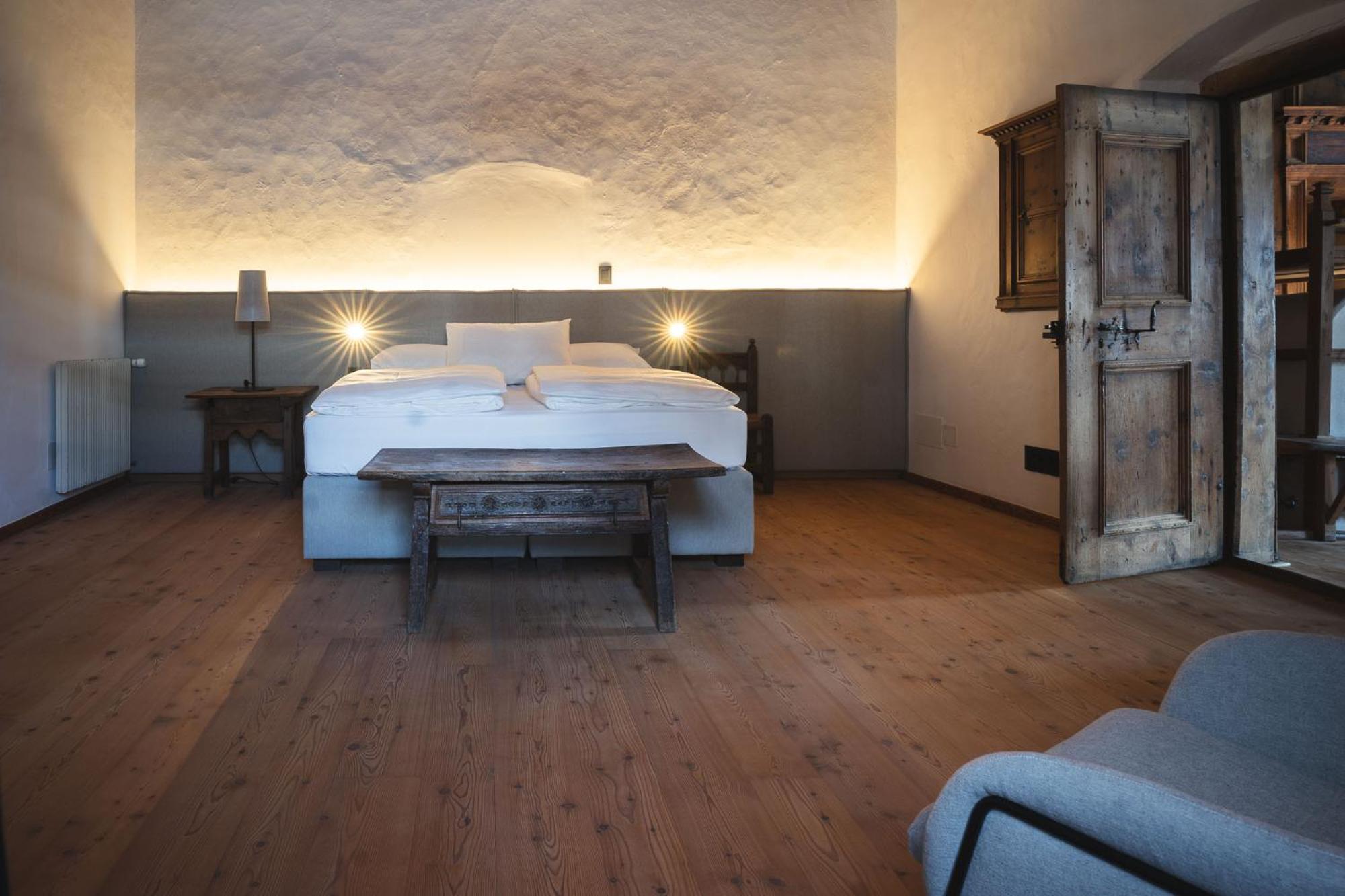 Ansitz Heufler Hotel Rasun di Sopra Ngoại thất bức ảnh